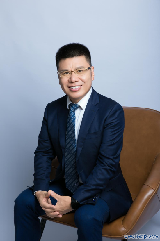 杨凯 宝盈基金总司理